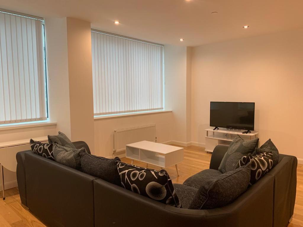 Modern 2 Bed 2 Bath Apartment In Central Croydon! Buitenkant foto